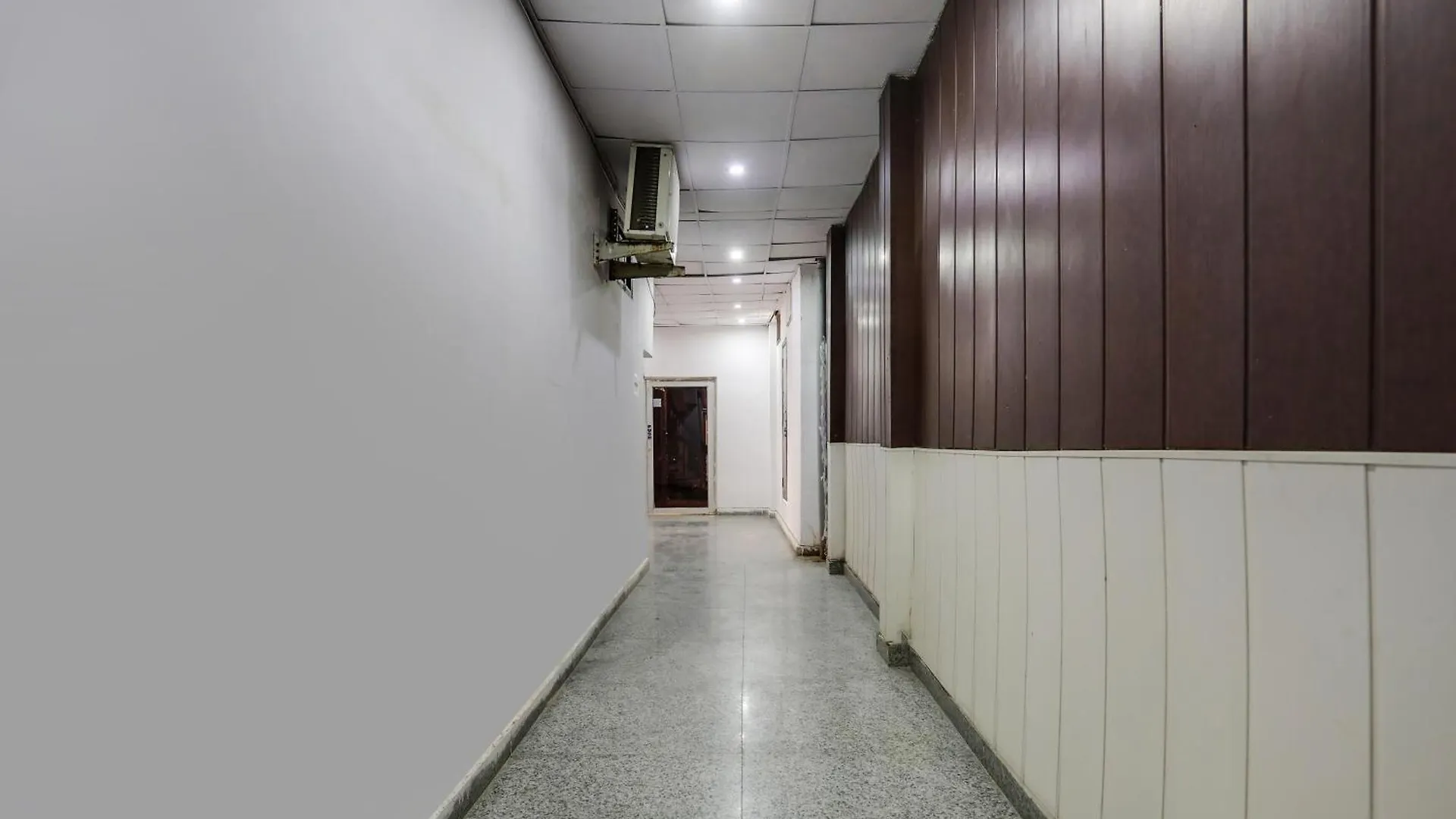 Hotel Apollo By WB Inn Tājganj