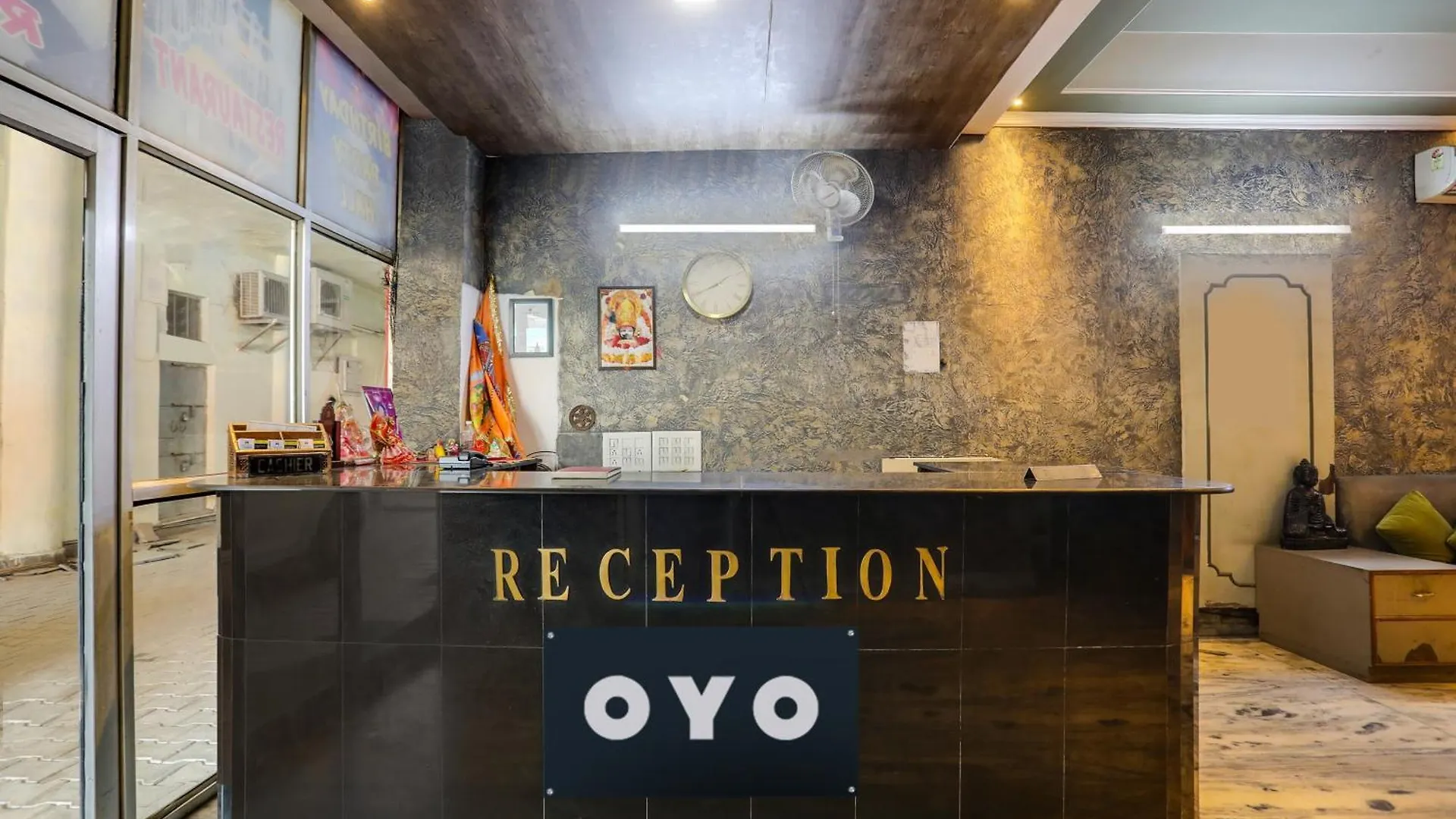 Super Hotel O Tajganj Near Taj Mahal West Gate